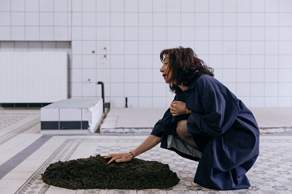 Andrea Eckert in Das andere Mädchen von Monika Helfer / Ganymed Areal